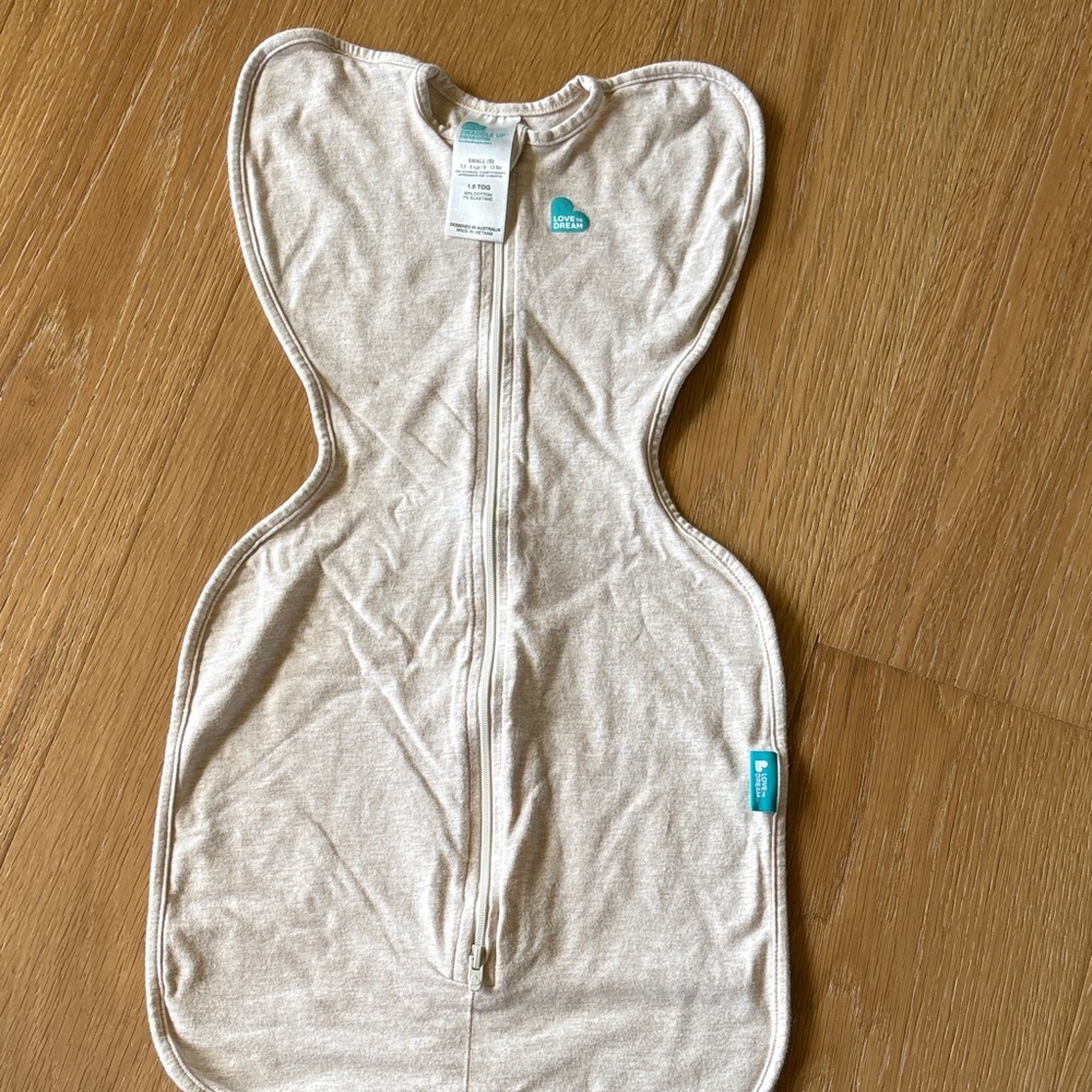 NWOT Love to Dream Sleep sack size small